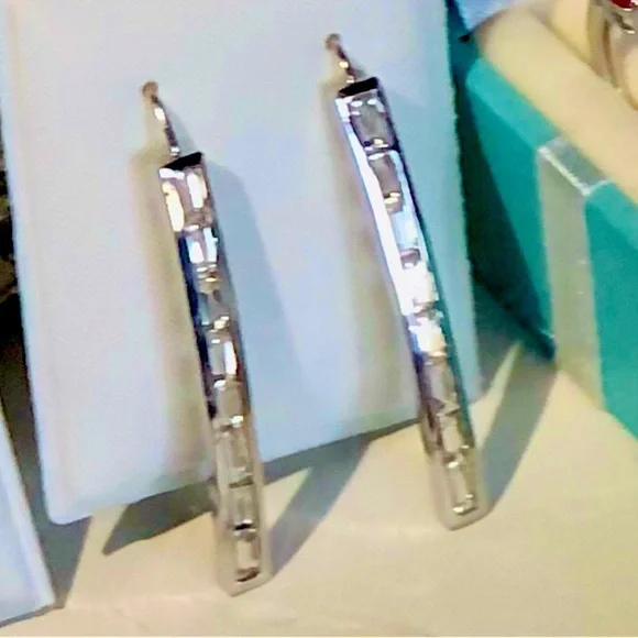 2.9 Ct Genuine White Topaz Curved Threader Earrings in 14k Gold & .925 Sterling - Picture 1 of 5